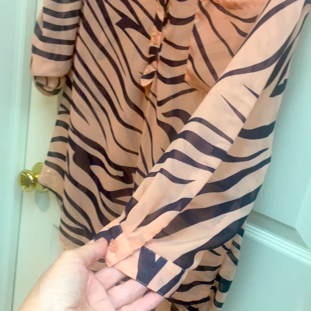 Semi-Sheer Chiffon Top, Peach & Black Zebra Print Roll Sleeves - Picture 5 of 9